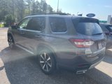 Used 2025 Honda Pilot Touring image 3