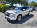 New 2025 Mitsubishi Outlander ES image 3