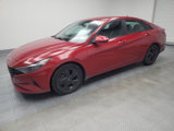 Used 2023 Hyundai Elantra SEL image 2