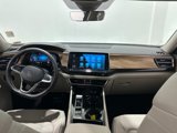 Used 2024 Volkswagen Atlas SE w/ Panoramic Sunroof Package image 2