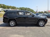Used 2022 Jeep Grand Cherokee L Limited w/ Luxury Tech Group II image 3