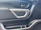 Used 2017 Nissan Titan SL image 4