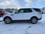 Used 2019 Land Rover Discovery SE image 2