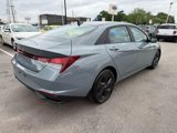 Used 2022 Hyundai Elantra SEL image 6