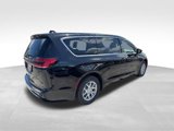 New 2025 Chrysler Pacifica Select image 5