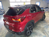 Used 2021 Chevrolet TrailBlazer RS w/ Technology Package image 2