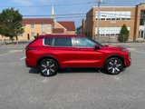 New 2025 Mitsubishi Outlander SE image 4