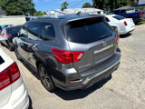 Used 2020 Nissan Pathfinder SV image 4