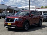 New 2025 Nissan Pathfinder SL w/ SL Premium Package image 5