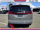 New 2025 Chrysler Pacifica Select image 5