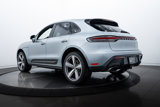 Certified 2025 Porsche Macan image 3