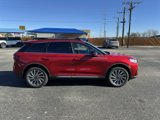 New 2025 Lincoln Corsair Reserve w/ Equipment Group 202A image 2