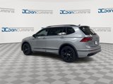 Used 2023 Volkswagen Tiguan SE R-Line image 6