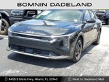Used 2025 Kia K4 EX image 2