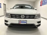 Used 2020 Volkswagen Tiguan SE w/ Panoramic Sunroof Package image 5