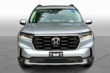 Used 2025 Honda Pilot Touring image 3