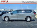 New 2025 Chrysler Pacifica Select image 3