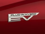 New 2025 Mitsubishi Outlander 4WD Plug-In Hybrid image 2