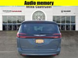 Certified 2023 Chrysler Pacifica Limited image 5