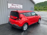 Used 2021 Kia Soul LX image 3