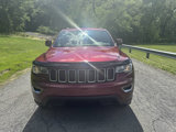 Used 2019 Jeep Grand Cherokee Laredo image 2
