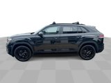 New 2026 Volkswagen Atlas Cross Sport SEL R-Line image 5