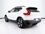 Used 2025 Volvo XC40 B5 Plus image 5