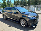 Used 2022 Toyota Sienna LE image 3