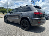 Used 2019 Jeep Grand Cherokee Altitude image 3