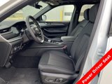 New 2025 Jeep Grand Cherokee L Laredo image 3
