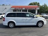 Used 2014 Chrysler Town & Country Touring image 4