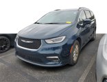 Used 2022 Chrysler Pacifica Touring-L image 2