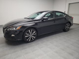 Used 2021 Nissan Altima 2.5 SR image 2