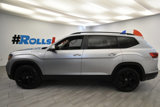 Used 2023 Volkswagen Atlas SE image 2