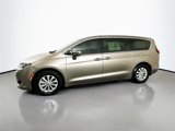 Used 2018 Chrysler Pacifica Touring Plus image 4
