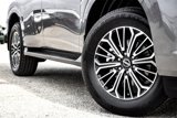 New 2025 Nissan Armada SL w/ Captain's Chari Seat Package image 2