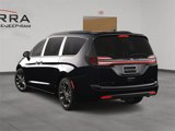 New 2025 Chrysler Pacifica Limited image 4