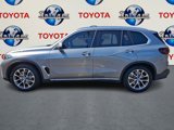Used 2025 BMW X5 xDrive50e image 4