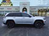 New 2025 Jeep Grand Cherokee Limited w/ Black Appearance Package image 2