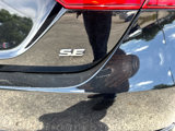 Used 2020 Toyota Camry SE image 5