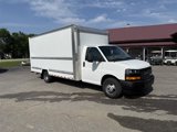 Used 2021 GMC Savana 3500 Extended w/ Power Convenience Package image 3