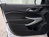 Used 2025 Chevrolet Trax RS w/ Sunroof Package image 3