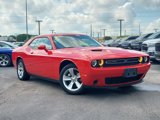 Used 2022 Dodge Challenger SXT image 2