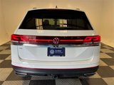 Certified 2024 Volkswagen Atlas SE w/ Black Wheel Package image 4