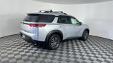 New 2025 Nissan Pathfinder SV image 4