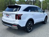 New 2025 Kia Sorento S image 4