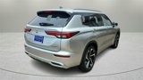 New 2025 Mitsubishi Outlander SEL image 3