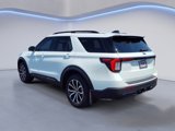 Certified 2025 Ford Explorer ST-Line image 5