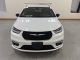 New 2025 Chrysler Pacifica Select image 3