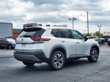 Used 2023 Nissan Rogue SV image 3